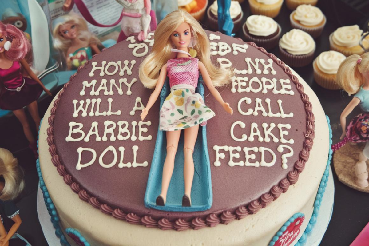 How Many People Will a Barbie Doll Cake Feed?